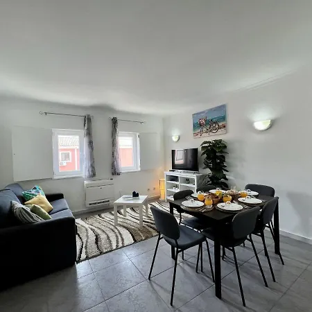 Apartment 5 By Homing